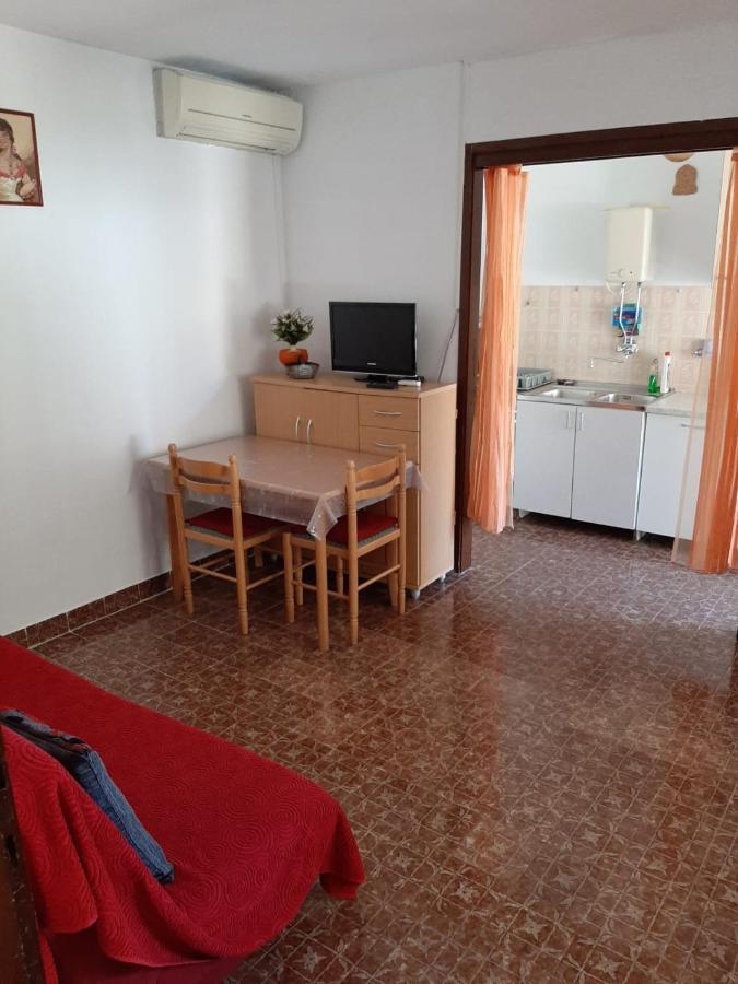Apartman Matea 赫瓦尔 外观 照片